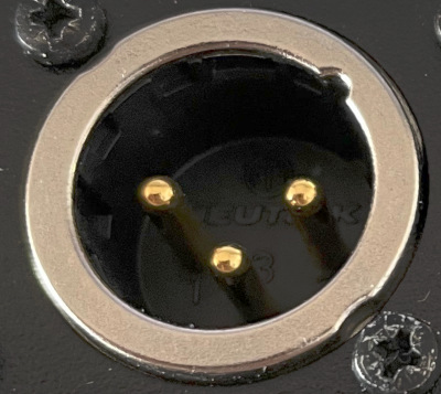 AES3 Connection (output)